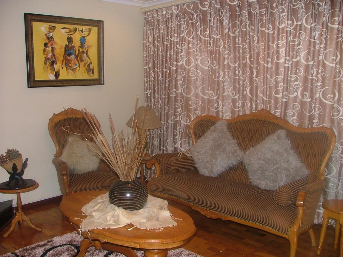 Mbalentle Guesthouse Bishop Lavis المظهر الخارجي الصورة